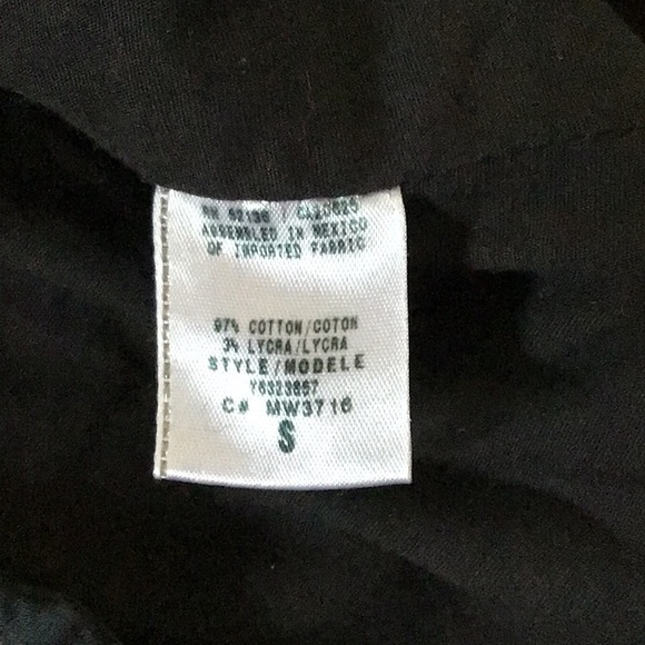 Guess Jeans VGUC unique black jean jacket, 3 button up, buttons on sleeves - Picture 14 of 16